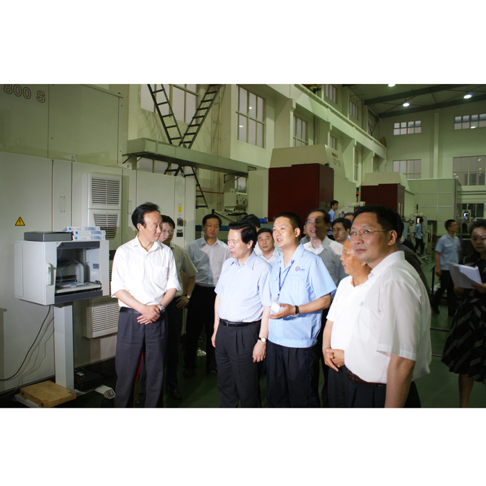 江蘇省委書記梁保華視察天山重工